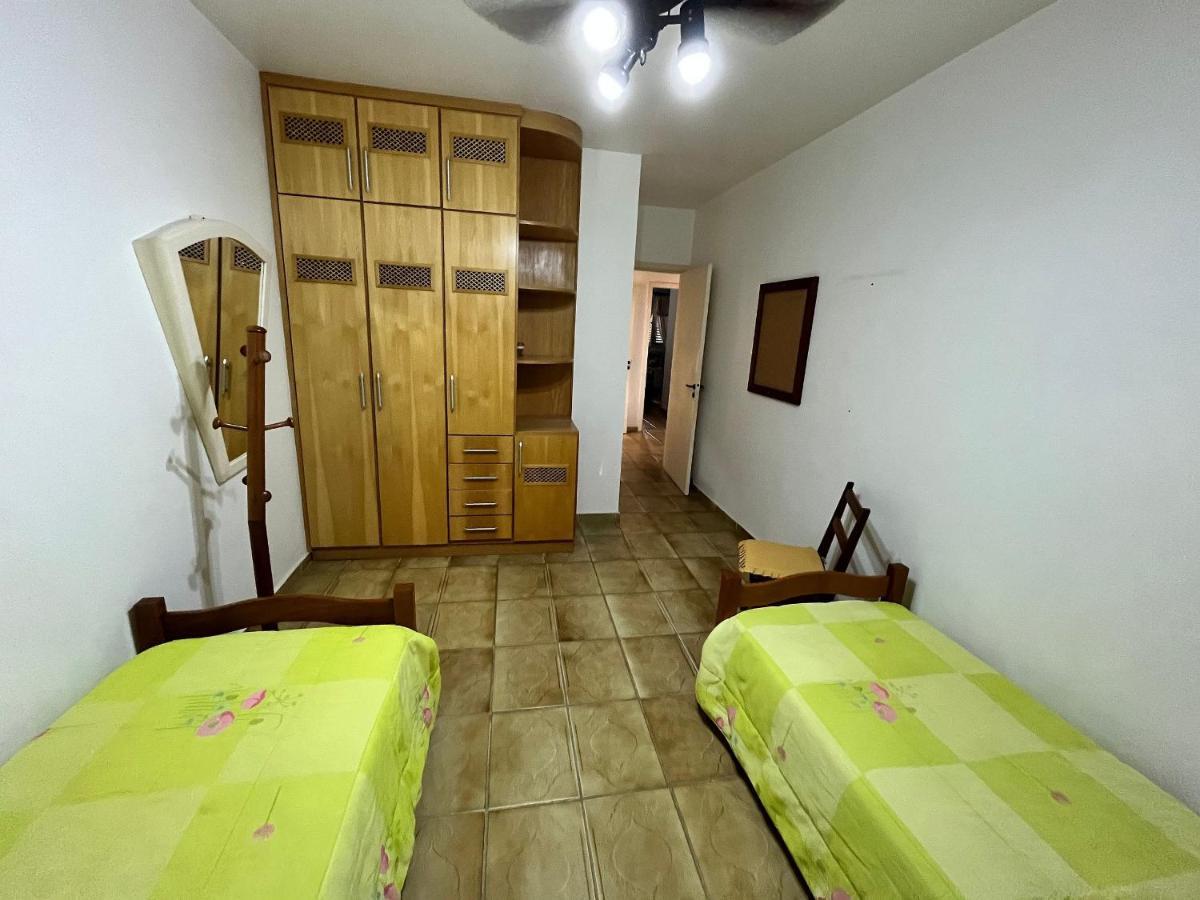 Super Aconchegante E Espacoso - Sacada Ampla E Perto Da Praia - Super Confortavel - Ap. 13 - Ed. Maison Du Parc Guarujá Buitenkant foto